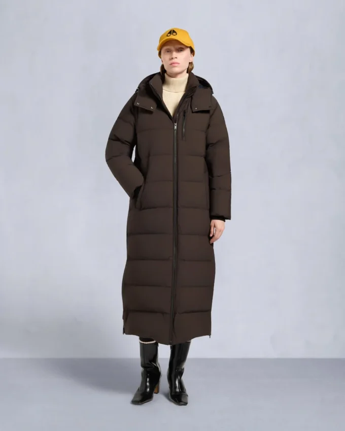Parka Nyluxe Chelia con ribete de piel de oveja Parka Nyluxe Chelia con ribete de piel de oveja