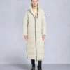 Parka Nyluxe Chelia con ribete de piel de oveja Parka Nyluxe Chelia con ribete de piel de oveja