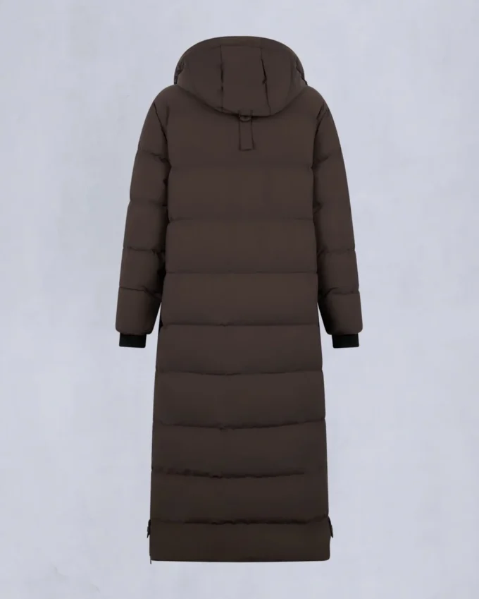 Parka Nyluxe Chelia con ribete de piel de oveja Parka Nyluxe Chelia con ribete de piel de oveja