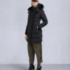 Parka Nyluxe Watershed con ribete de piel de oveja Parka Nyluxe Watershed con ribete de piel de oveja